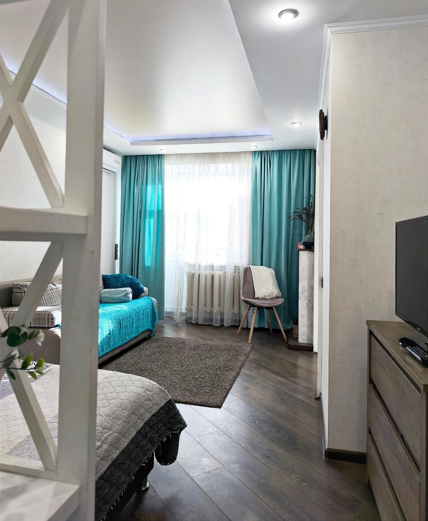 Бирюзовый Стиль Chernihiv Exterior photo